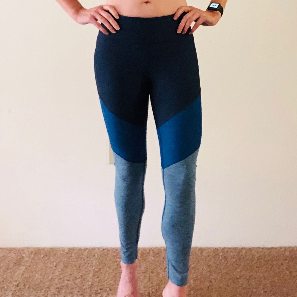 NWT Outdoor Voices Legging